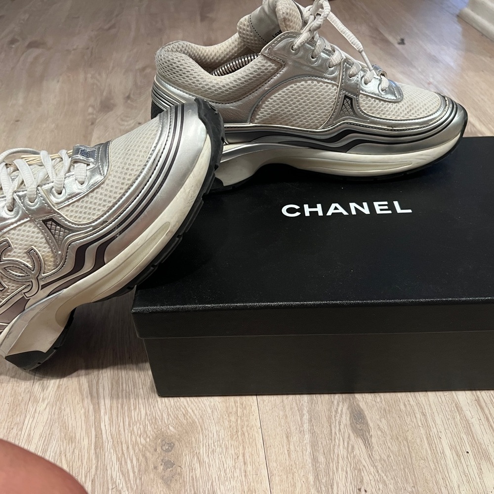 CHANEL White and Silver Sneakers - Picture 2 of 6